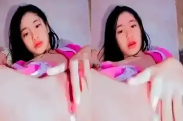 Bokep Live ABG SMA Masih Pink Di Kamar Kost Show